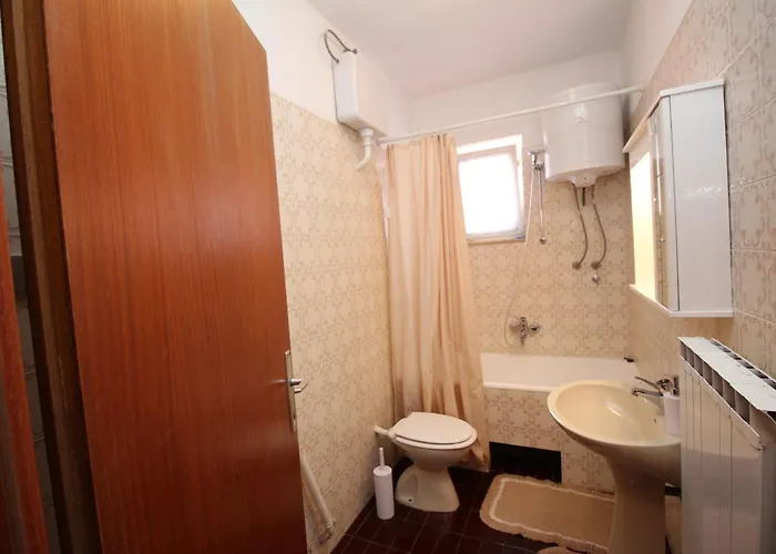 Daire With Parking Space Punat, Krk - 24863